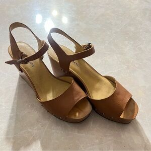 Lucky‎ Brand Tan Wedge Sandals
